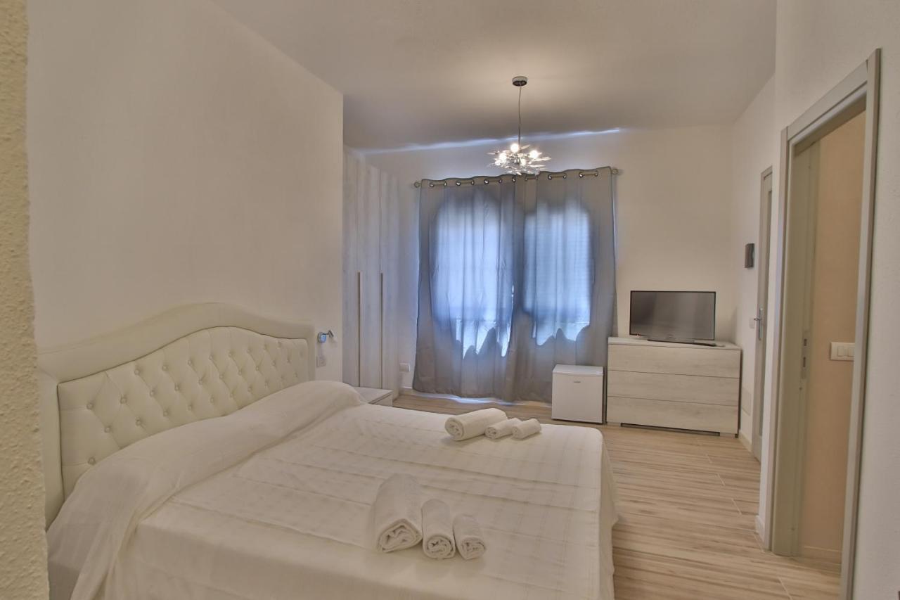 Les Chambres Au Centre San Teodoro  Kültér fotó