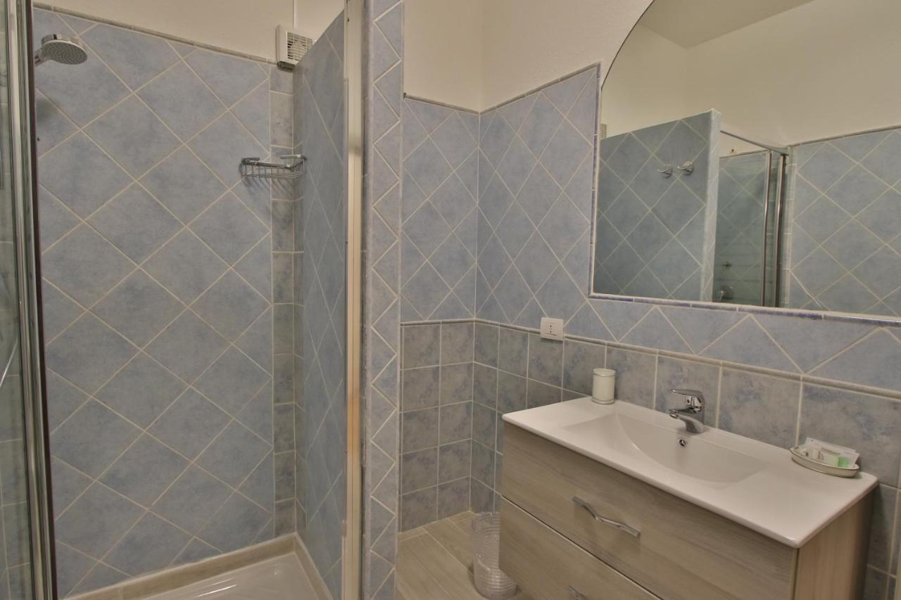 Les Chambres Au Centre San Teodoro  Kültér fotó